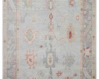 Hand-Knotted Oushak Wool Rug: Traditional Floral Area Rug