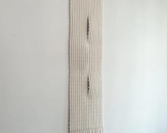 Tapiz Wabi Sabi: Macramé largo, algodón natural y roble