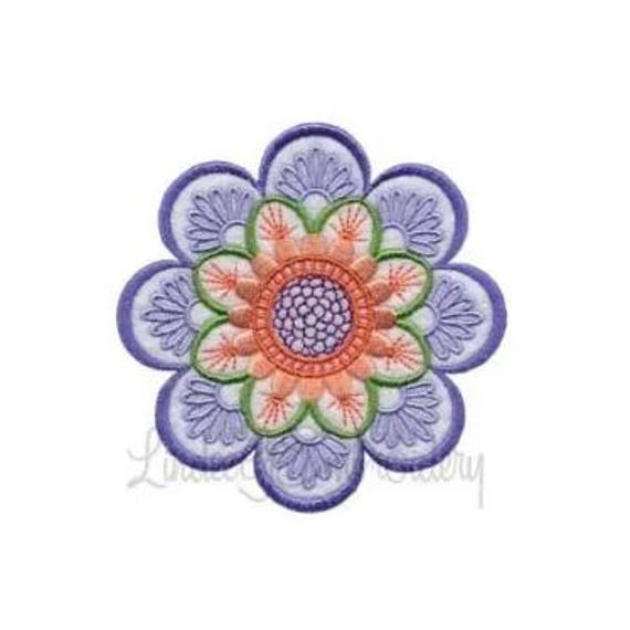 花の曼荼羅機械刺繍デザイン - 花びらの曼荼羅刺繍パターン、幾何学的