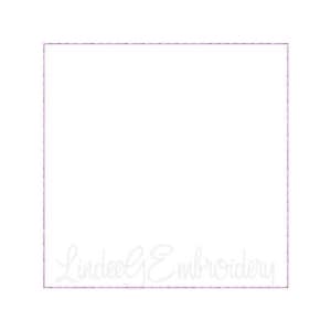 Puede incluir: Un marco cuadrado blanco con un contorno discontinuo morado. El texto "Lindee G Embroidery" está escrito en blanco en la parte inferior del marco.