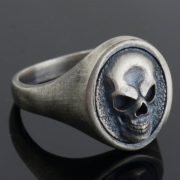 Sterling Silver Minimalist Skull Ring ,Man Pinky Ring, Mens Ring, Unique Ring for Man, Silver Signet Ring, Memorial Gift