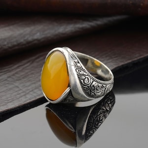 925K Silver Yellow Agate Mens Ring: Handmade Carved Detail