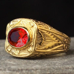 10k Gold Red Gemstone Mens Ring, Vintage Style Men Ring, Engraved Gold Men Ring, Gift For Husband, Men Gift, Ring For Men, Father&#39;s Day Gift