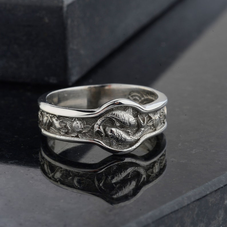 Handmade Silver Koi Fish Ring: Japanese Wave Band bild 2