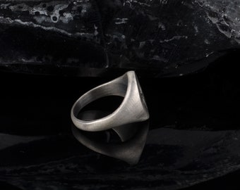 NEIGHBORHOOD 24SS 【 SILVER SIGNET RING 】 Neighborhood - Silver-Tone and Enamel Signet Ring Neighborhood
