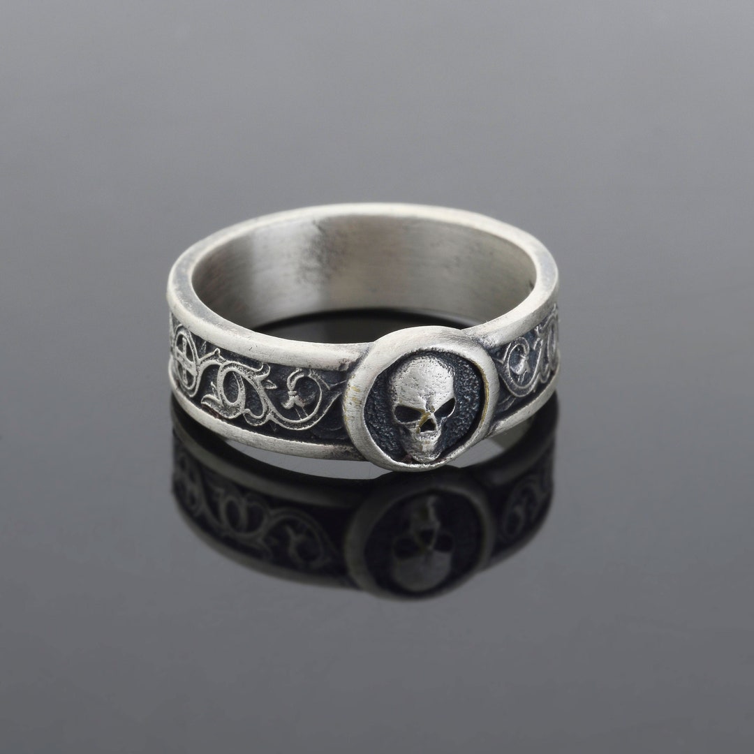 Handmade Sterling Silver Skull Ring: Gothic Signet Band - Etsy