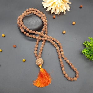 Vier Mukhi Rudraksha Mala | Handgeknüpfte Mala Halskette | 8mm |  4 Gesicht Rudraksha Mala | Vier Mukhi Perlen Gegen Stress | Yoga-Stil