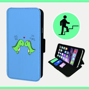 DINOSAUR HUG ME - Étui à rabat pour iPhone/Samsung imitation cuir végétalien