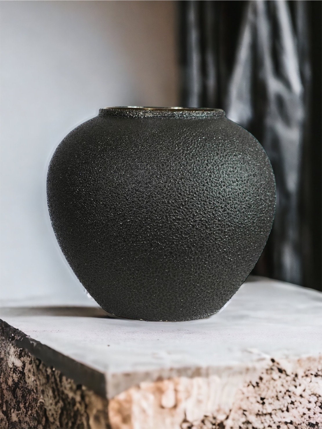 Ari Round Black Vase Ceramic Hand Made Vase Decorative Vase Etsy