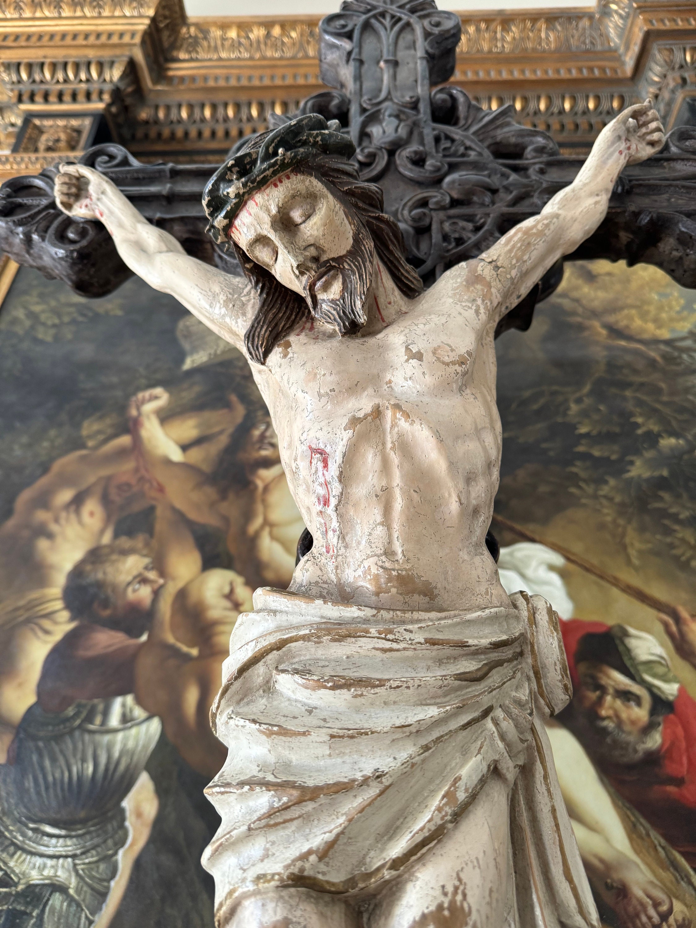 17 世紀の宗教的なアンティーク木彫りのイエス キリストの磔刑像