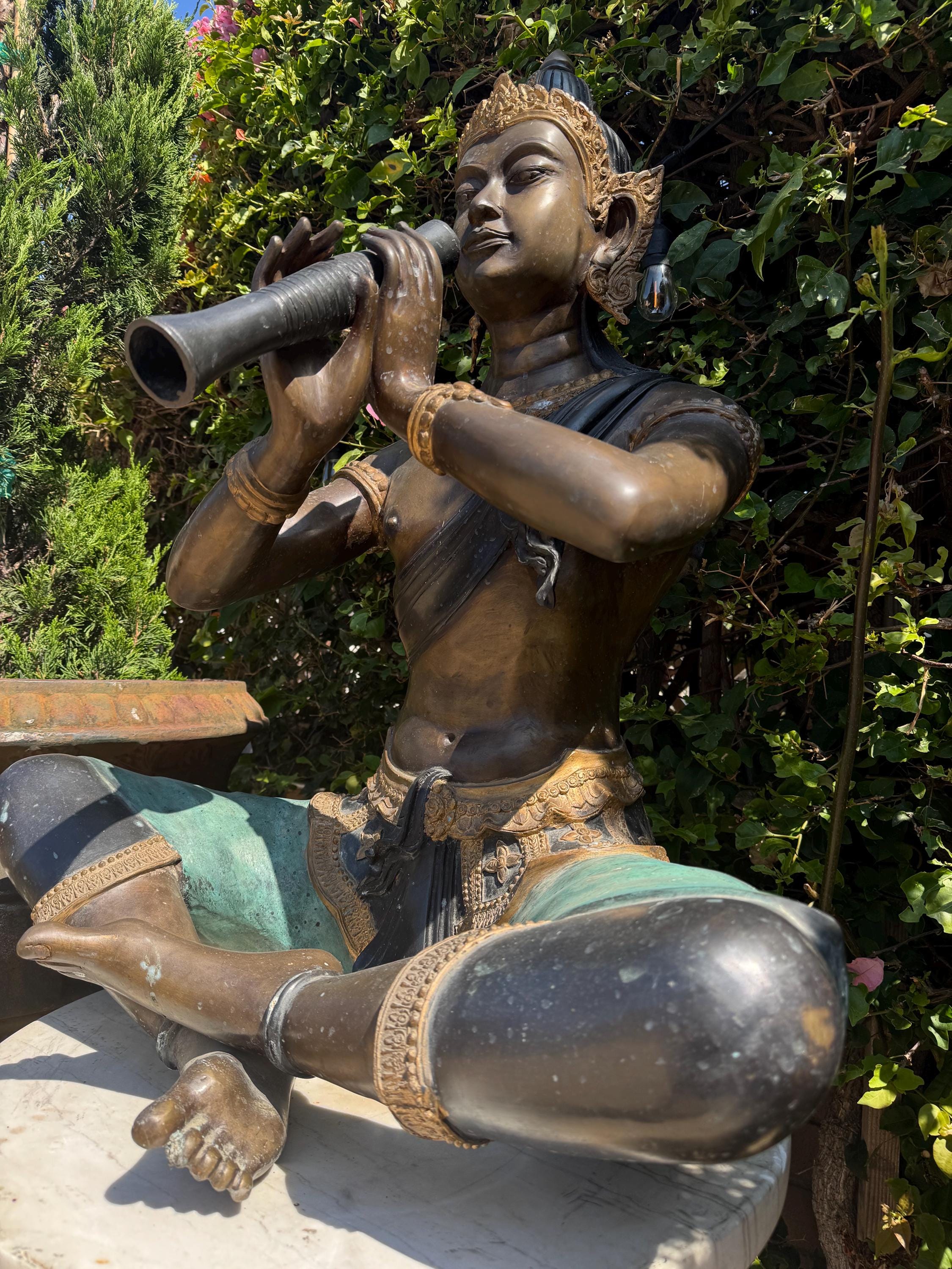 ブロンズ彫刻 フルートを持つ人物 ブロンズ彫刻 フルートを持つ人物