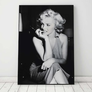 Vintage Marilyn Monroe Poster, Black And White Marilyn Monroe Print, Fashion Photography, Old Hollywood Print, Beauty Room Decor, Wall Art