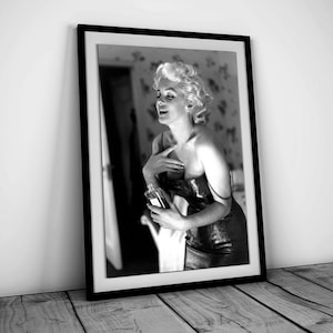 Marilyn Monroe Perfume Poster, Black and White Vintage Fashion Wall Art ...