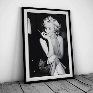 Vintage Marilyn Monroe Poster, Black And White Marilyn Monroe Print, Fashion Photography, Old Hollywood Print, Beauty Room Decor, Wall Art