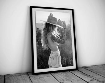 Cowgirl Naked Print: Schwarz Weiss Wild Western Wand Kunst Foto (Digitaler Download)