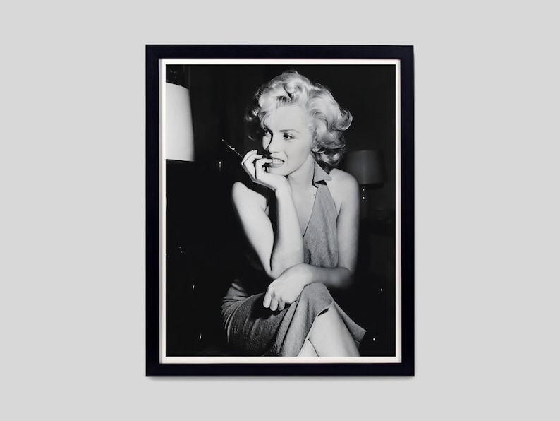 Vintage Marilyn Monroe Poster, Black And White Marilyn Monroe Print, Fashion Photography, Old Hollywood Print, Beauty Room Decor, Wall Art