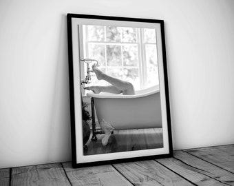 Woman Sexy Legs in Bathtub Print, Black and White, Bathroom Wall Art, Feminist Poster, Girls Bathroom Decor, Trendy Poster, Digital Download