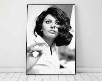 Sophia Loren Print, Black and White, Fashion Poster, Vintage Photography, Retro Wall Art, Old Hollywood Decor, Printable, Digital Download