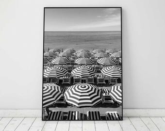 Vintage Umbrella Beach Print, French Riviera, Black and White, Vintage Photography, Coastal Wall Art, Beachy Room Decor, Digital Download