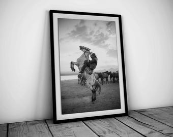 Black and White Cowboy on Horse Print, Country Western Wall Art, Vintage Photography, Farmhouse Decor, Digital Download, Cowboy Room Decor