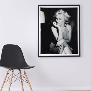 Vintage Marilyn Monroe Poster, Black And White Marilyn Monroe Print, Fashion Photography, Old Hollywood Print, Beauty Room Decor, Wall Art