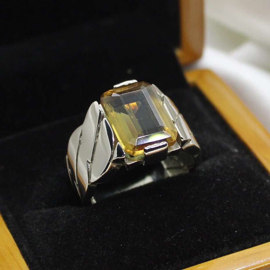 Lab Created Zultanite Color Change Stone Ring, Lab Created Alexandrite