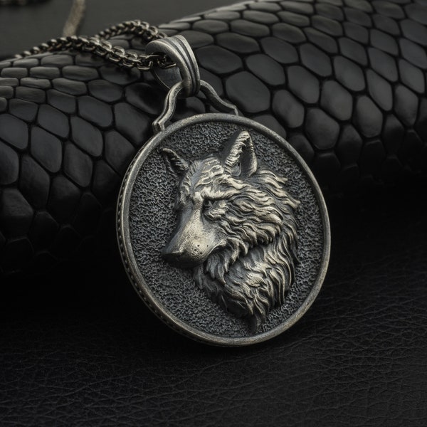 Collier personnalisé Sterling Silver Wolf Head Homme en oxydé, charmant bijoux de loup sauvage pour meilleur ami, meilleure idée de cadeau animal pour papa