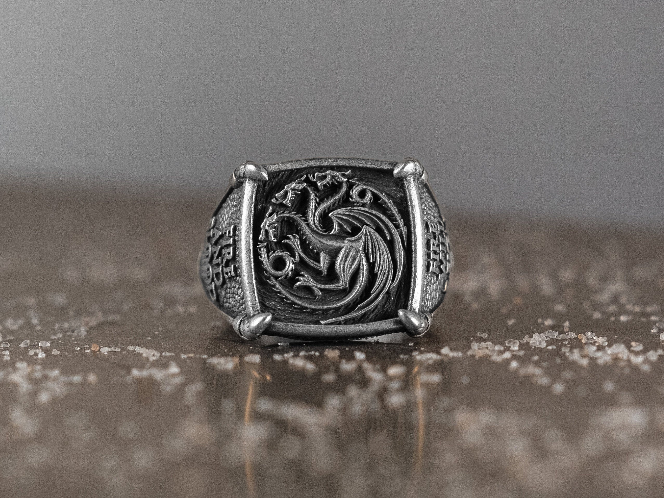 Chevalière game of thrones hotsell