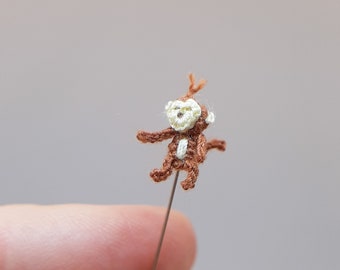 Monkey Micro Crochet Pattern. Miniature monkey tutorial.