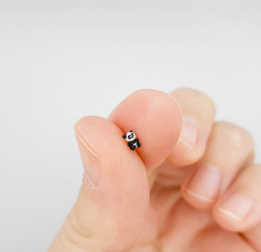 Миниатюрная фигурка панды крючком. Миниатюрная фигурка Панда крючком ...