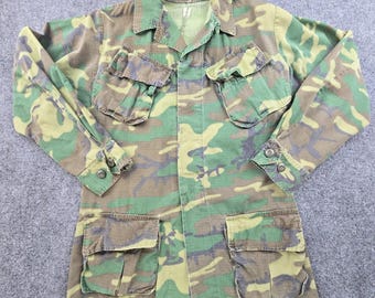 1970 Vietnam War ERDL Camouflage Rip-Stop Jungle Jacket Slant Pockets S/M Vtg