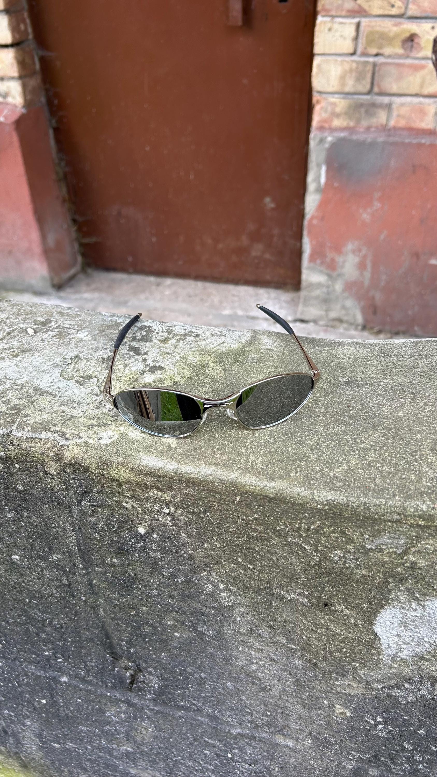 Oakley wire vintage Sonnenbrille polarisiert Gorpcore Outdoor stylisch