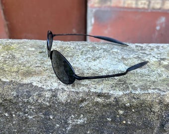 Oakley wire vintage sunglasses polarized cycling gorpcore outdoor stylish