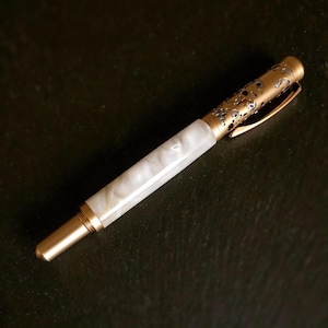 Handmade turned Acrylic Filigree Fountain pen in White + Wooden Gift box.