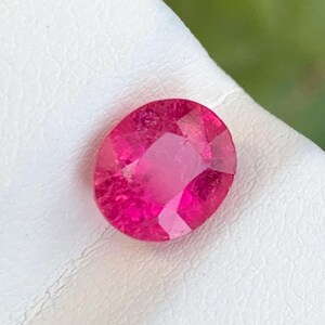 2.40 Carats Faceted Pink Tourmaline Gemstone