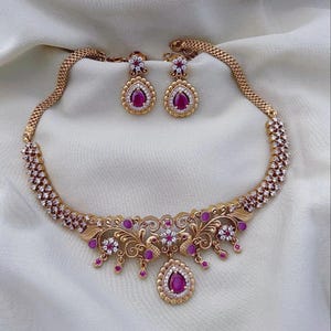 Gold Floral Bridal Necklace Set Pink Kemp Stone Necklace Traditional Wedding Jewelry Statement Choker Necklace Bridesmaid Gift for Women