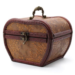 Vintage Style Apple Shaped Keepsake Box: Replica Antiqued Finish 12x11x16cm