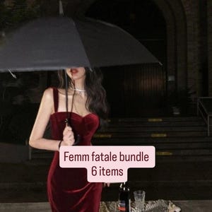 Femme fatale, féminin foncé, style bundle, cadeau pour elle, tenue, rendez-vous, bijoux