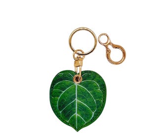 Nature Leaf AirTag Keychain | Green Leaf Key Ring | Botanical Bag Charm | Handmade AirTag Holder