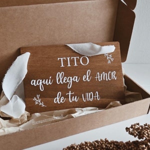 Cartel para pajes boda "Aquí llega el amor de tu vida"