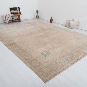 10x13 Oversize Rug, Turkish Rug,10x13 Wool Rug,Oversize Turkish Rug,Neutral Rug,Natural Rug,Vintage Rug,10x13 Oushak Rug,Anatolian Rug,22517