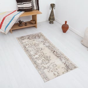 Vintage Turkish Oushak Rug: 2x5 Wool Anatolian Small Rug