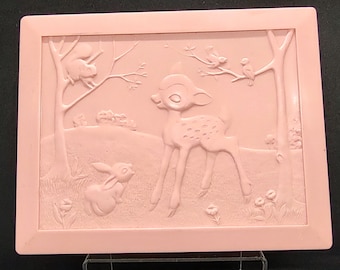 Scatola Bambi con coperchio in celluloide rosa