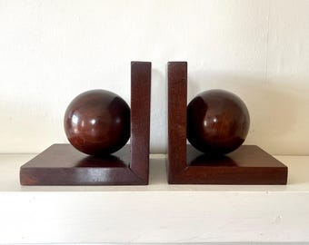 Sujetalibros antiguos de estilo Art Déco modernista geométrico en madera maciza de raíz.