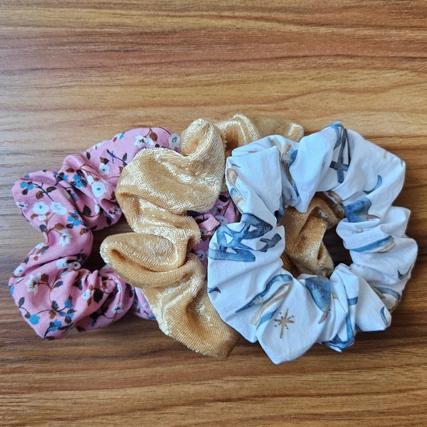 Catholic Hair Tie Scrunchie Set of 3 | Marian Easter Basket | Christian Hair Tie Gift Set | Scrunchies for Christian girls | First Communion