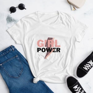 Women&#39;s short sleeve t-shirt