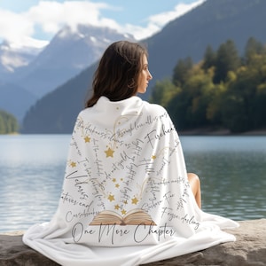Maasverse Special Edition Blanket, SJM Quotes from Throne of Glass, ACOTAR & Crescent City in Velveteen or Sherpa