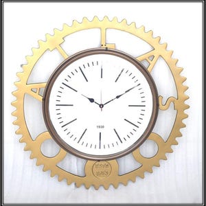 Industrial Gear Wall Clock – Large Decorative Metal Wall Clock for Home & Office – Steampunk Vintage Style – Bold Gear Design