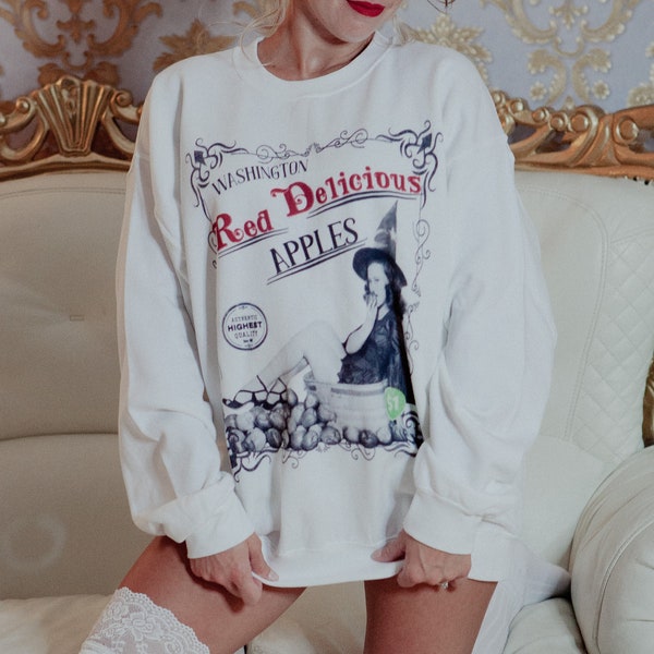 Fall Classic Witch Pin-Up Crewneck Women's Sweatshirt, Retro Style Halloween Spooky Season Heavy Fabric Pullover Sweatshirt, Apple Picking