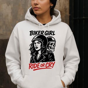 Biker Girl SVG Rebel Skull Cut File PNG DXF Tattoo Rock Vector Ride or Cry Clipart Laser Art per maglietta adesivo decorazione moto
